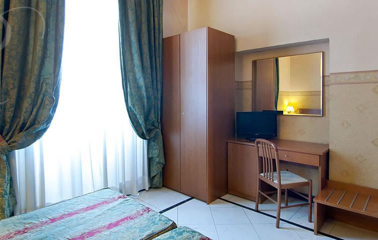 Repubblica 3* Rome