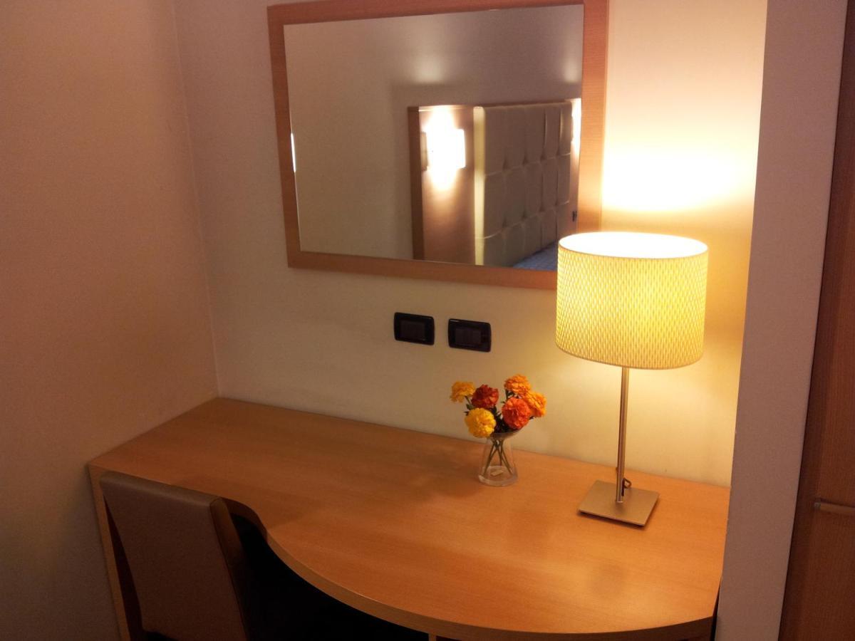 Cola Di Rienzo - In Guest house 2*