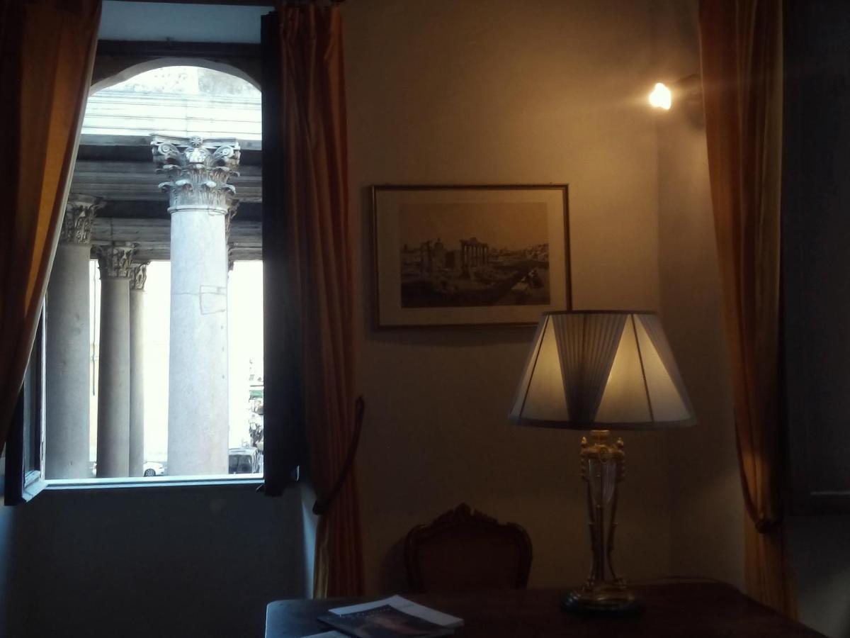 L'antica Dimora Con Splendida Vista Sul Pantheon Appartamento Roma