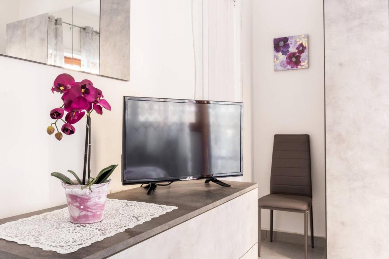 Apartment Romekindhome - Vatican - 3 Bedrooms With Private Bathrooms And Balconies