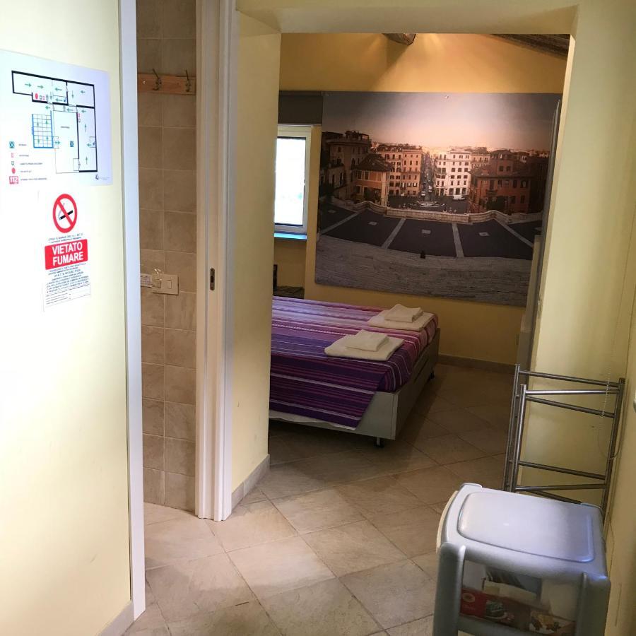 Condotti Dock Guest house *