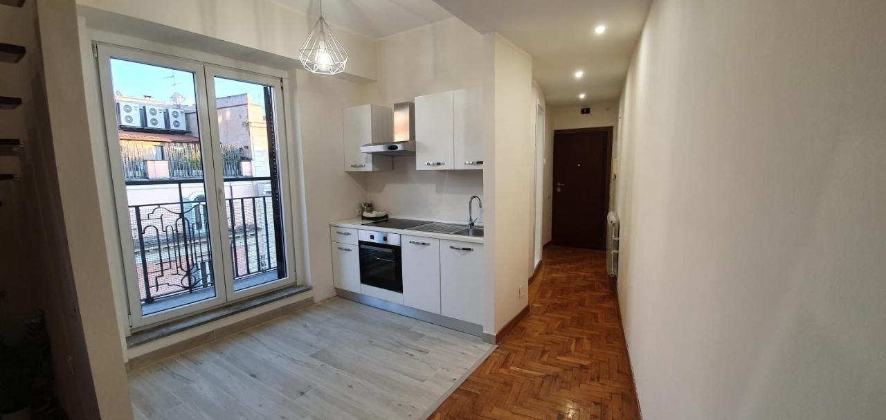 Aparts Apartment