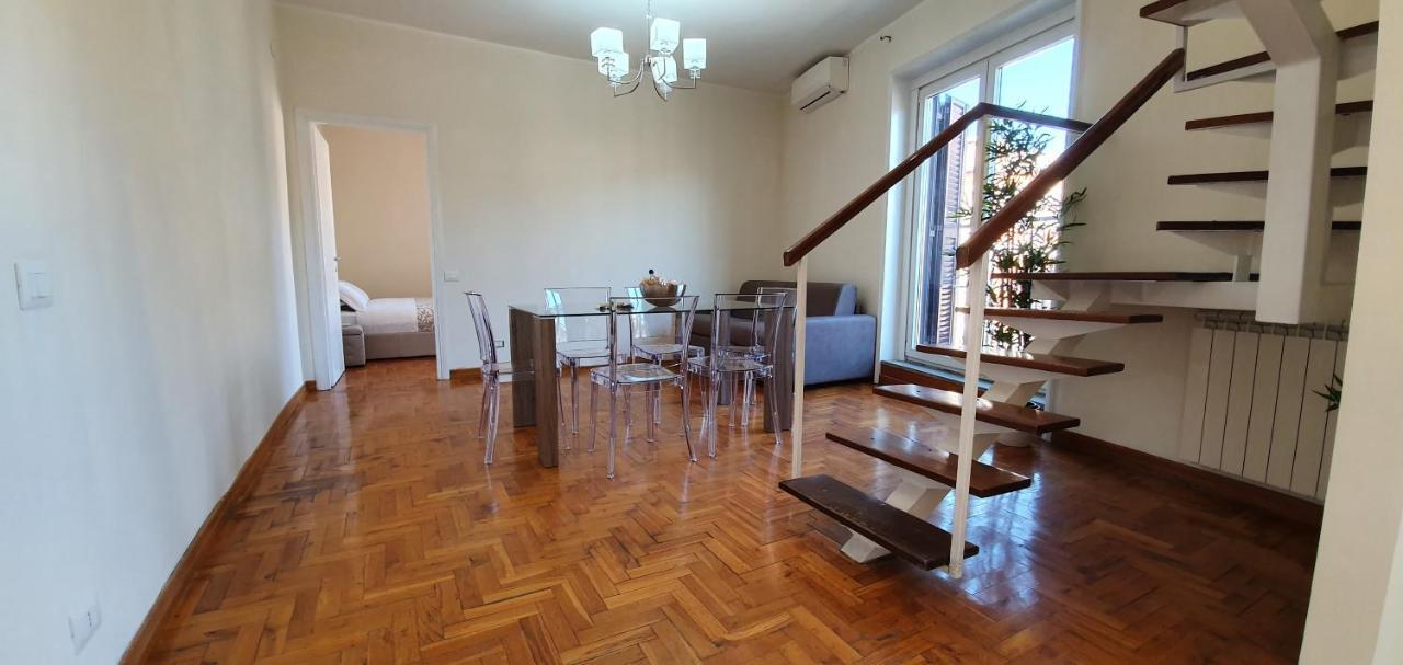 Aparts Apartment