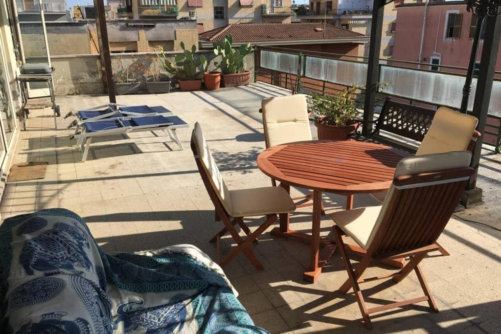 Sunny Attico Con Grande Terrazzo Apartment Rome