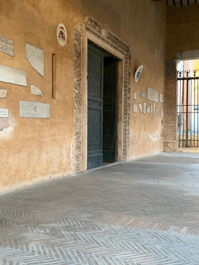 Palatino Apartment *