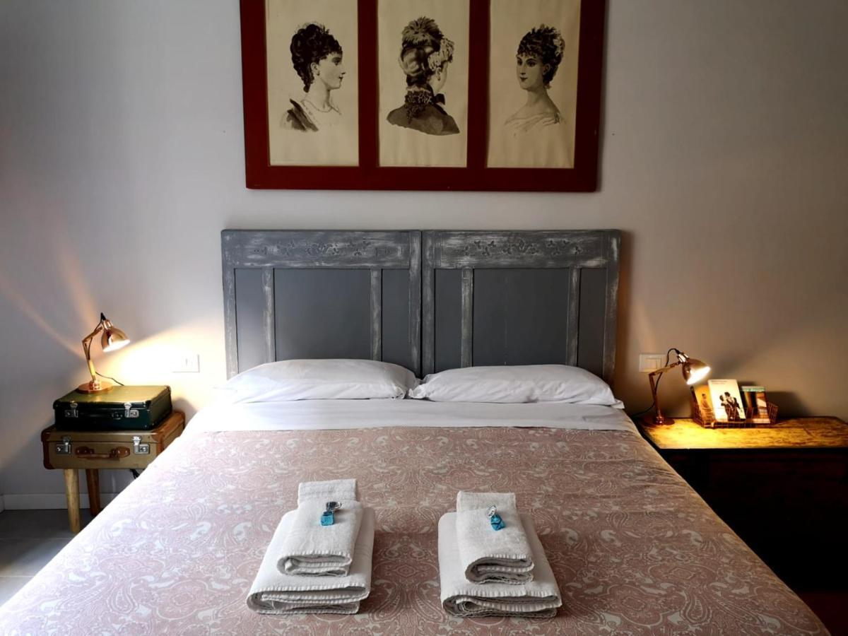 Interno Otto *