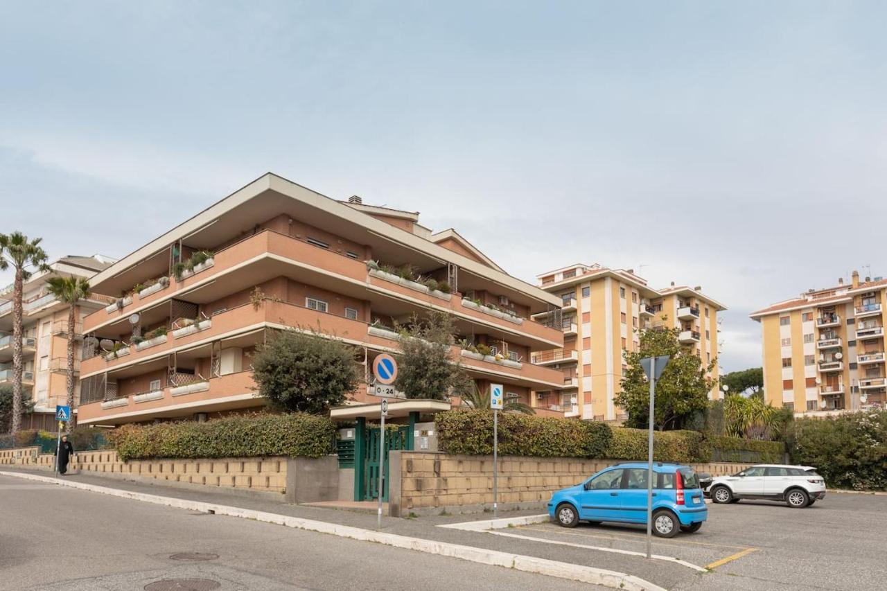 Elfaro Kitty - Stylish Close To S. Peter *