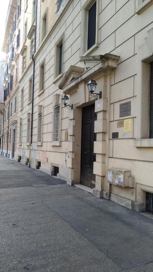 Con 3 Da Letto E 2 Bagni Vicino Al Vaticano Rome