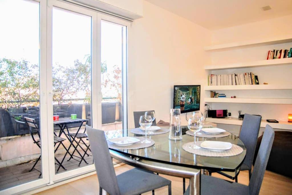 Apartment A Terrific Terrace Penthouse *