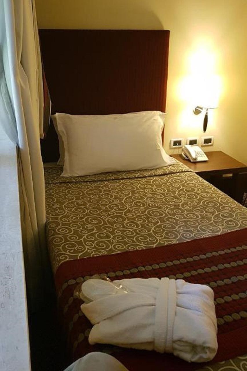 Hotel Cardinal St. Peter Rome