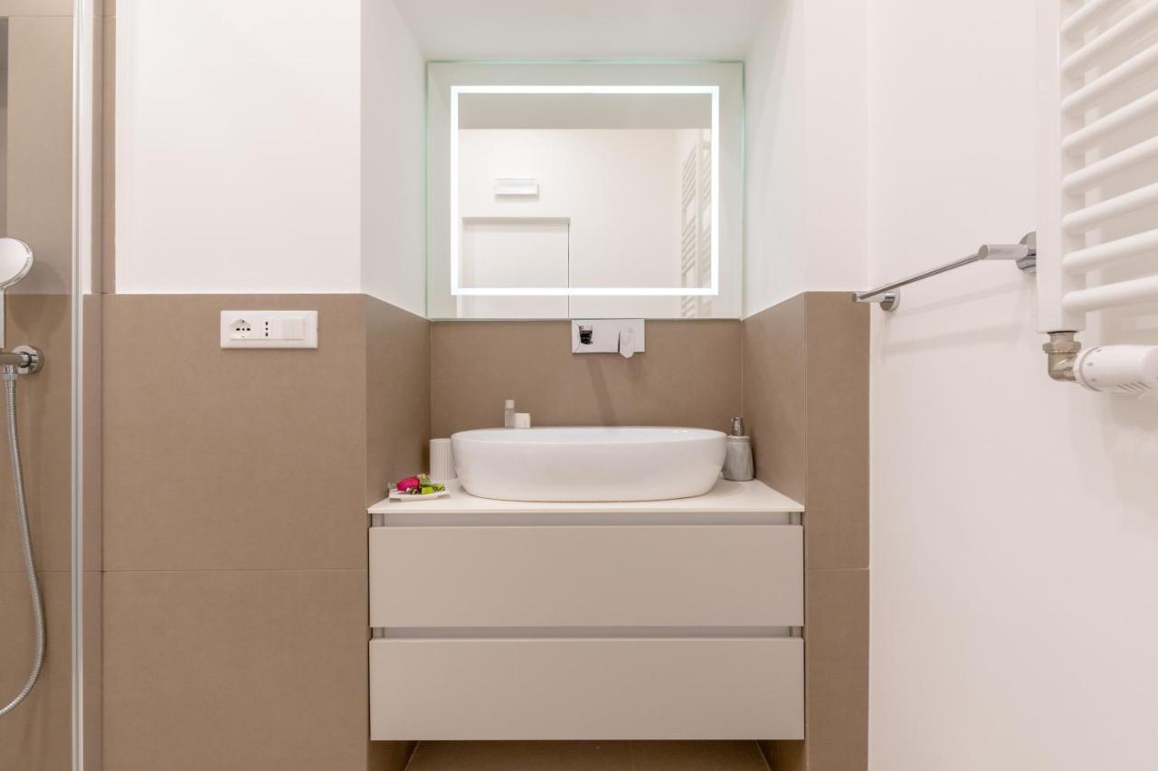 Buzzstays - Stylish Vatican Downtown Rome