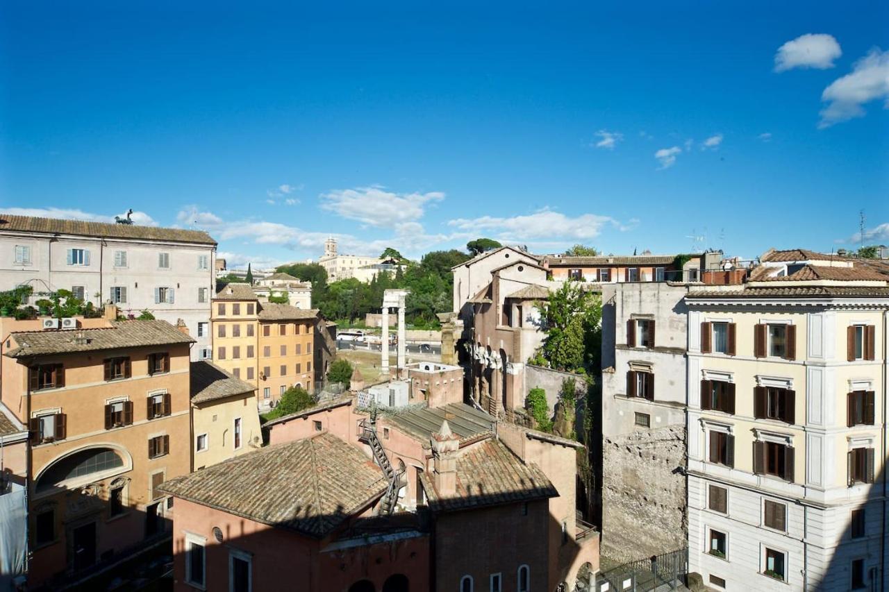 Stunning Views Over Central Rome's Rooftops - Fromhometorome Apartment