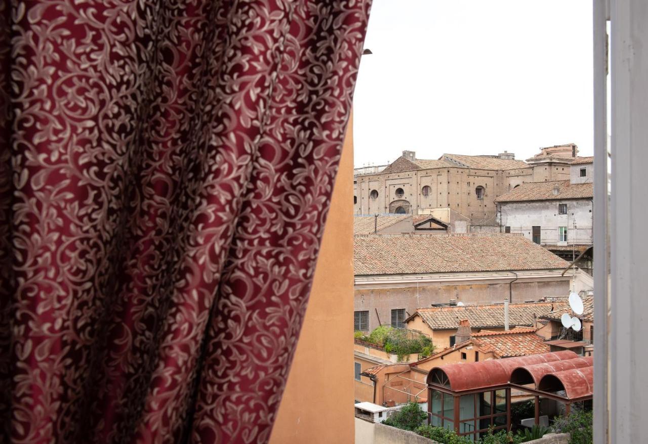 House Santa Caterina * Rome