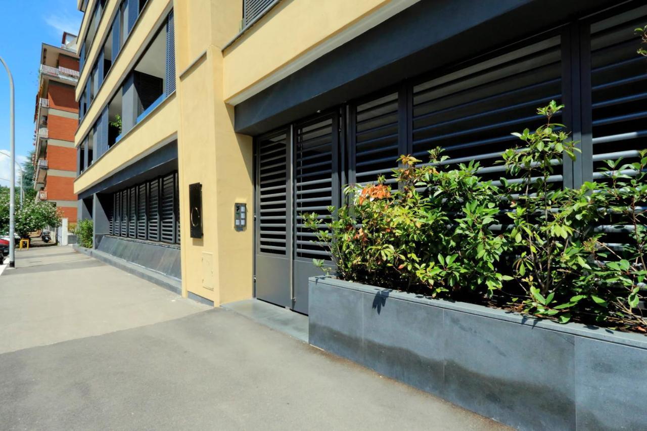 Green Terraced Apartment. 3 Stops From Colosseum Apartment *