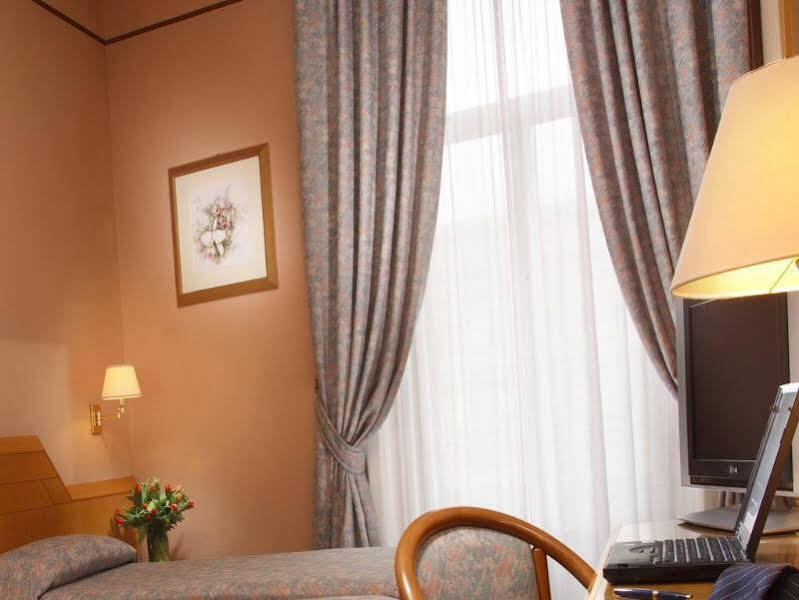 Ranieri Hotel 3*
