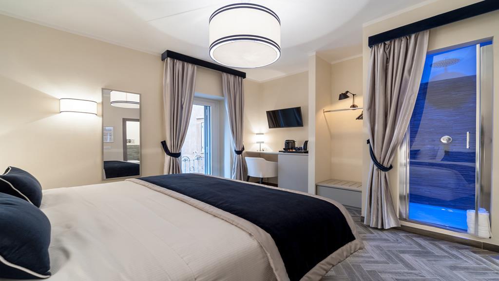 Foro Luxury Affittacamere 3*