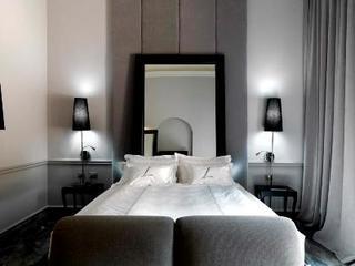 Leon's Place Hotel