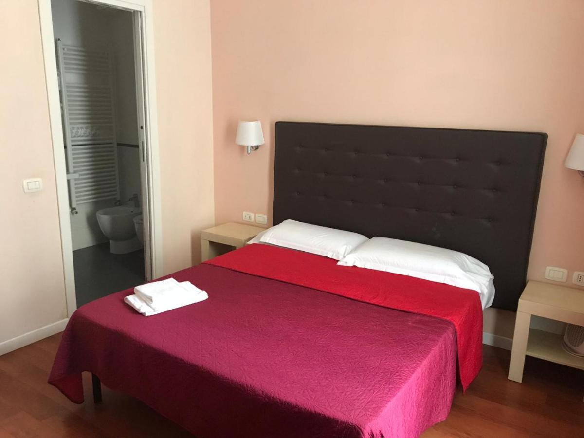 Elle Cavour 3* Rome