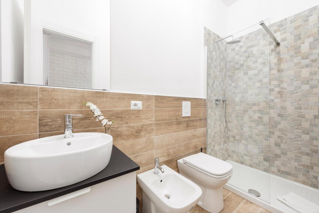 Black Colosseo Guest house