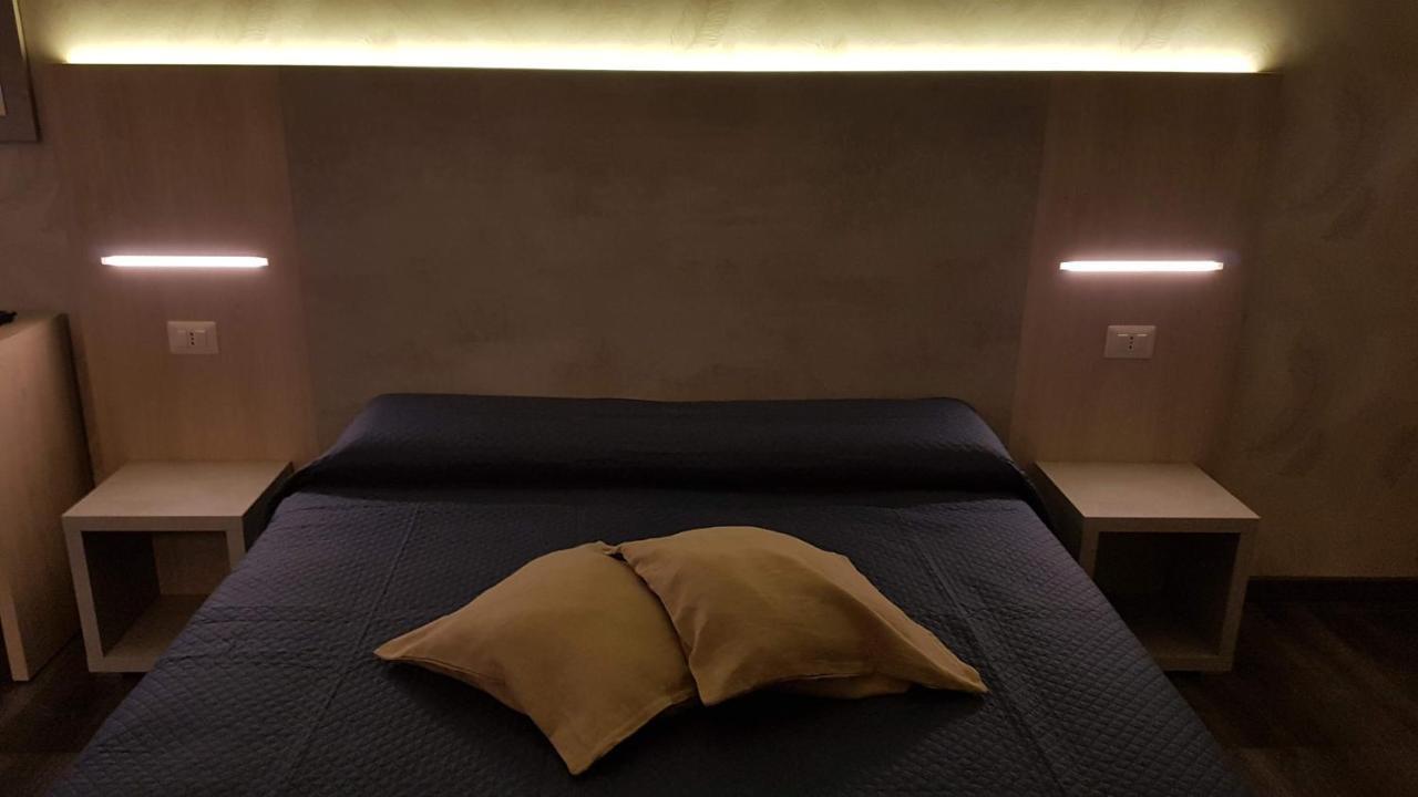 Domus 2* Rome