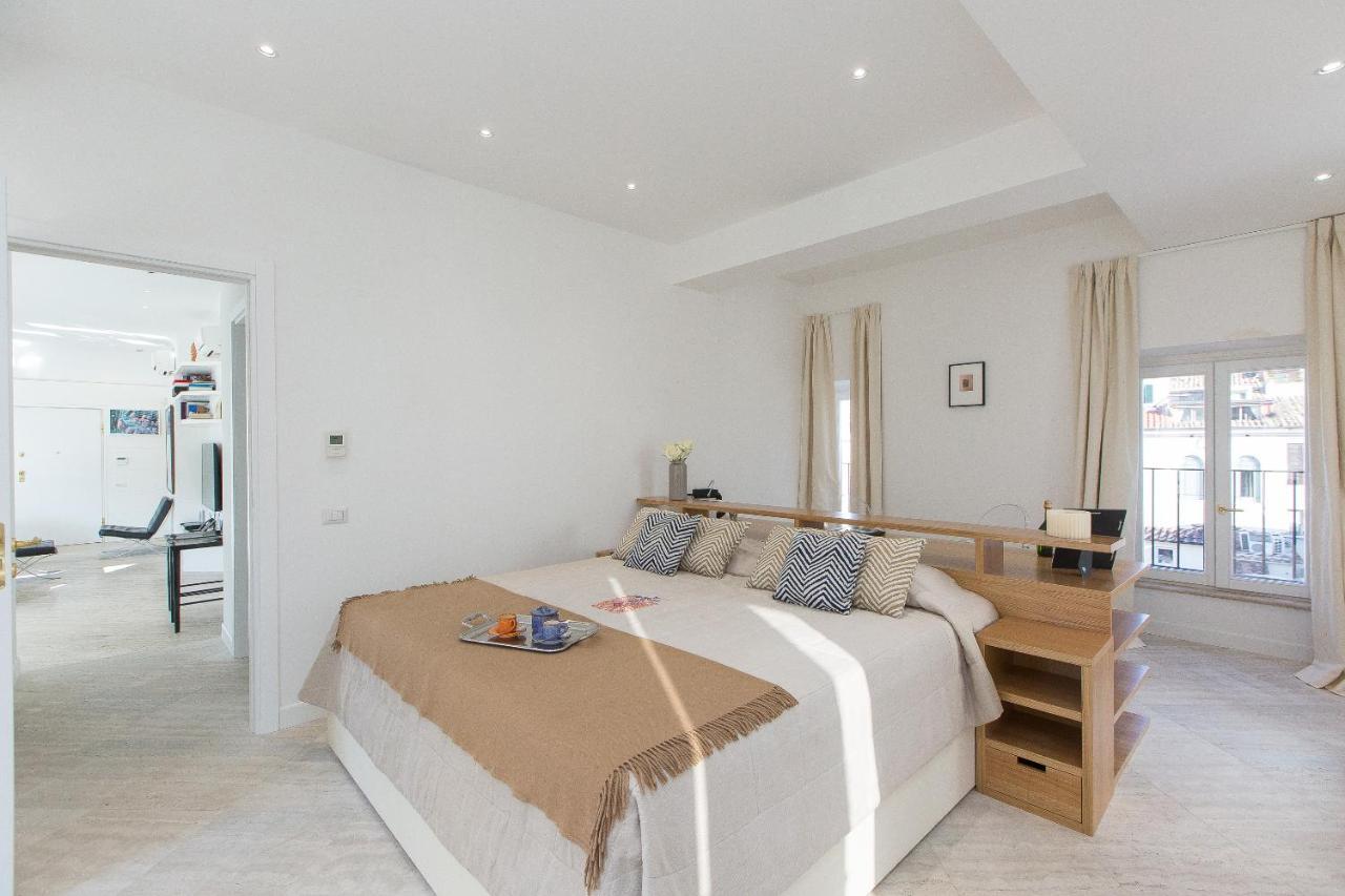 Apartment Amazing Penthouse Piazza Venezia Rome