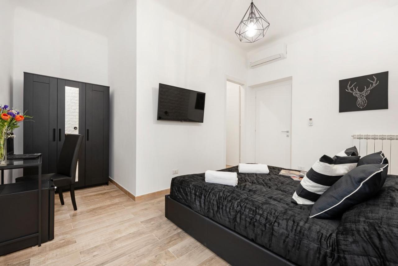 Guest house Black Colosseo Rome