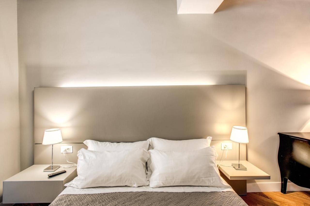 Trevi Fountain Superior 3 Bdr Apartment *