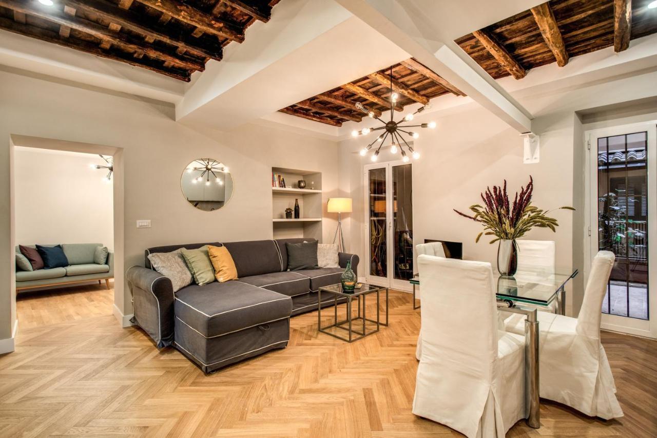Trevi Fountain Superior 3 Bdr Apartment *