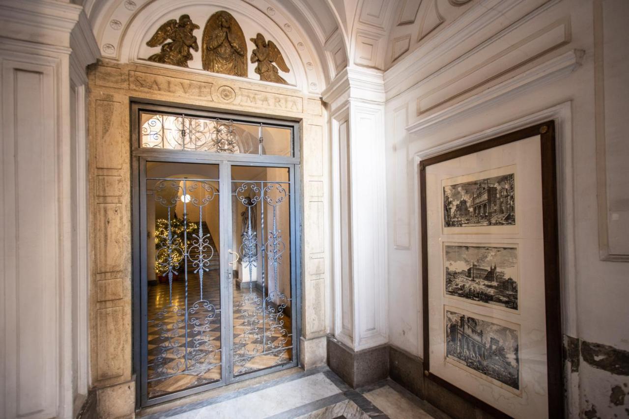 Trevi Fountain Superior 3 Bdr Apartment Rome