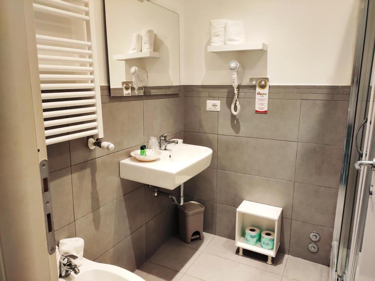 Onetime Guest house 3*