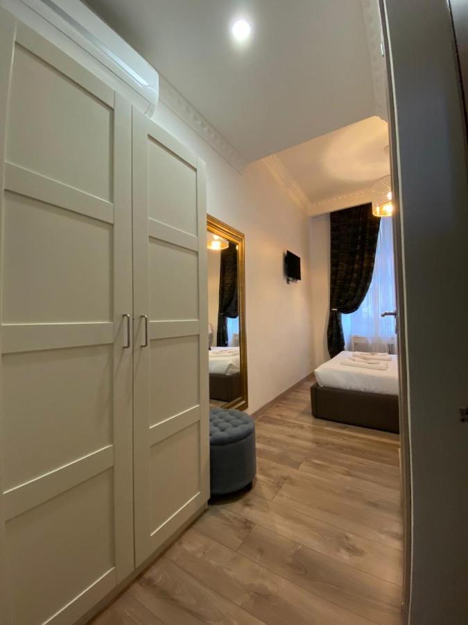 Guest house The Place In