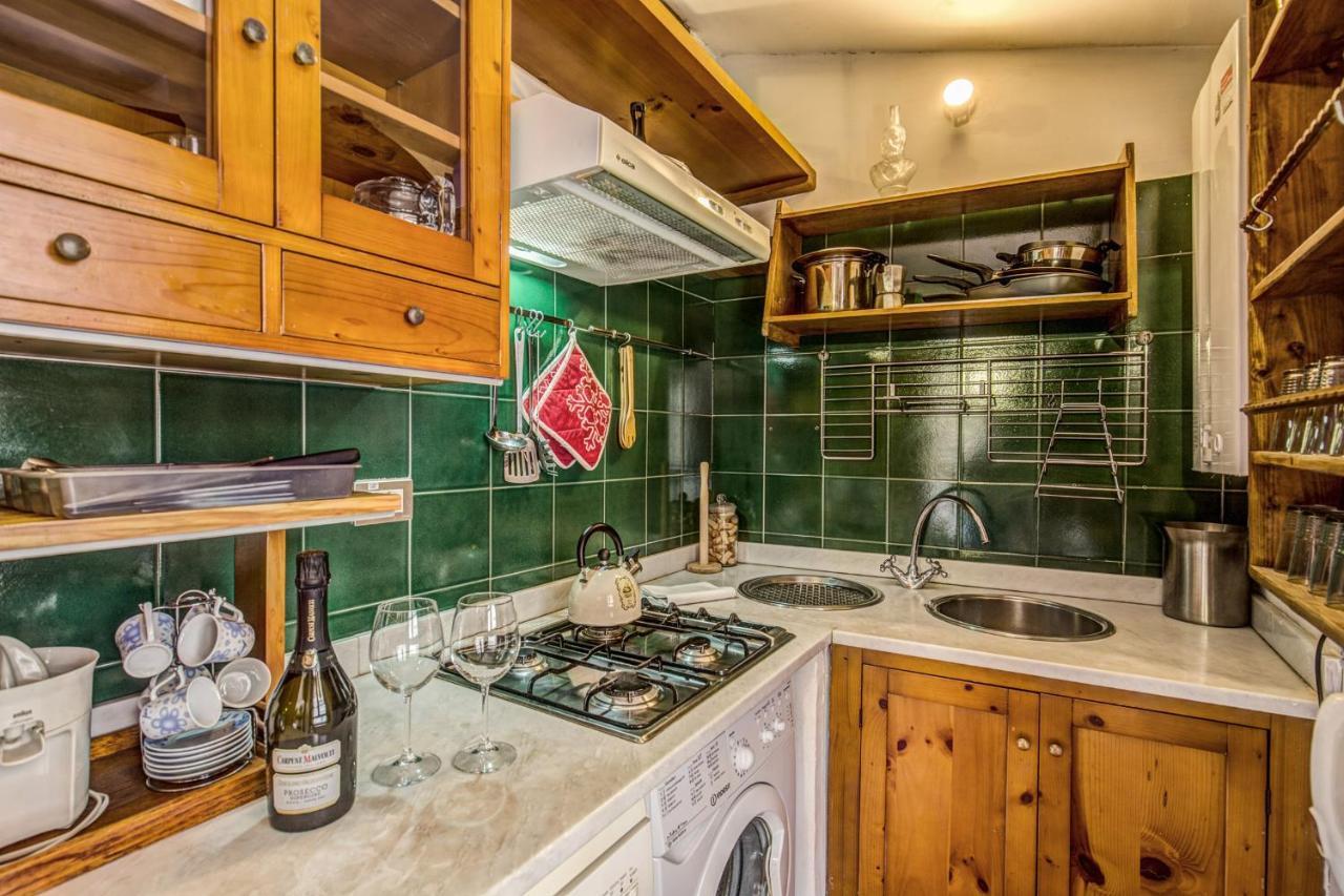 Apartment Homehouse Garofano - Rione Monti - Colosseum *