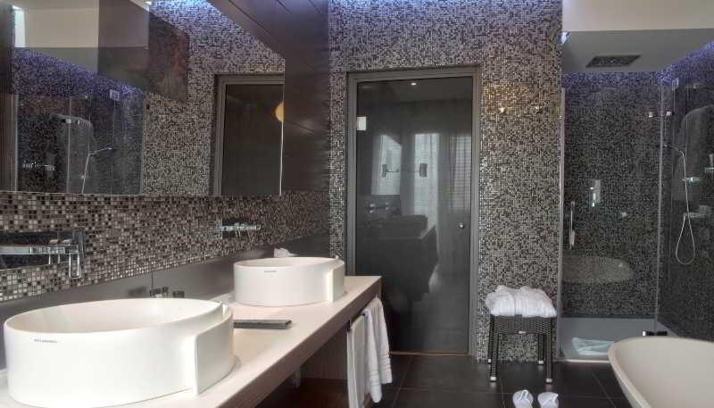 Diva Luxury Hotel 4*
