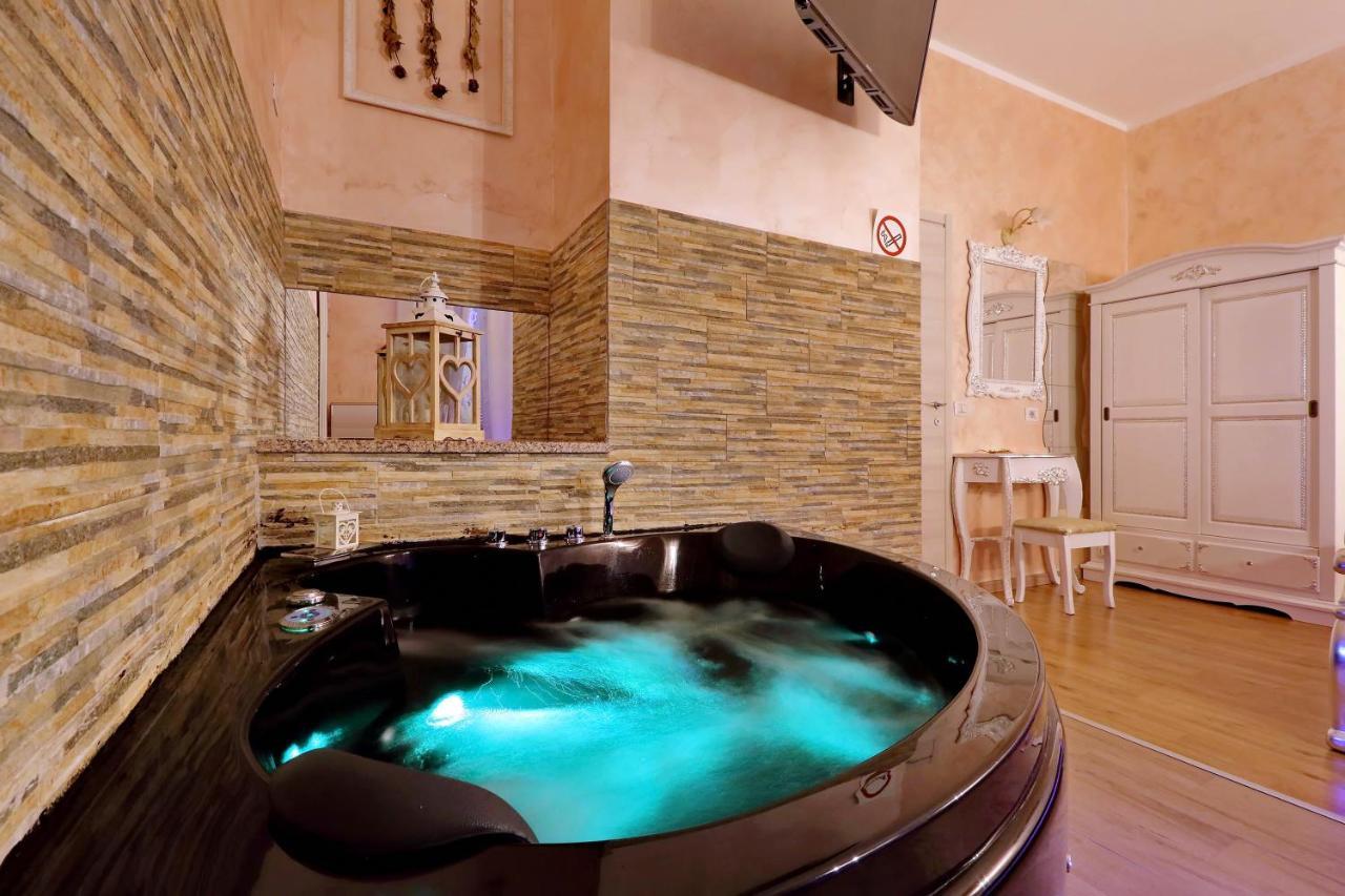 Deluxe And Chilling Jacuzzi Guest house 2*