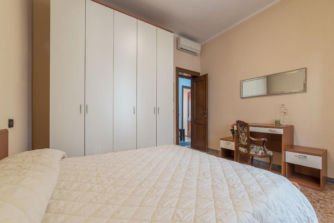 Stazione Termini & Castro Pretorio Flat Apartment Rome