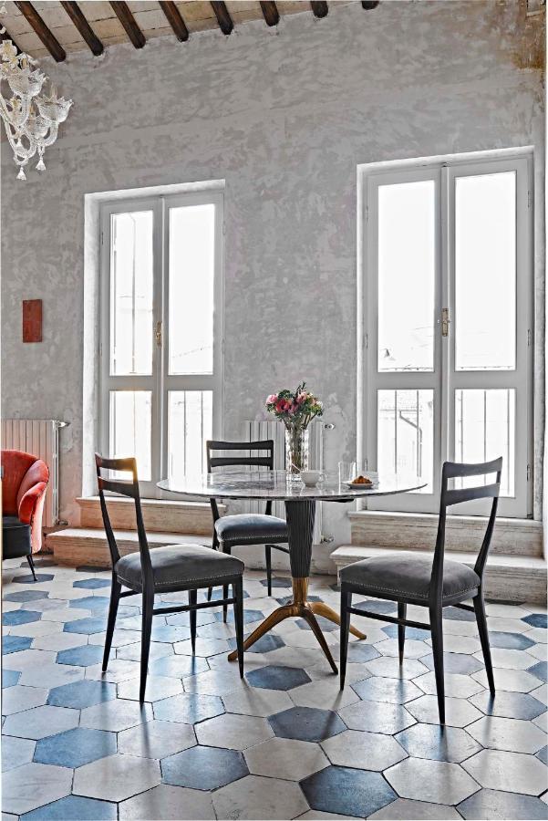 Affittacamere G-rough, Rome, A Member Of Design Roma