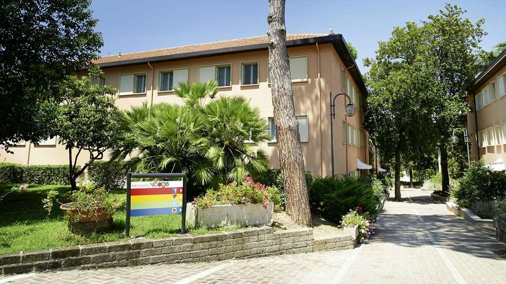 Hotel The Church Village Rome