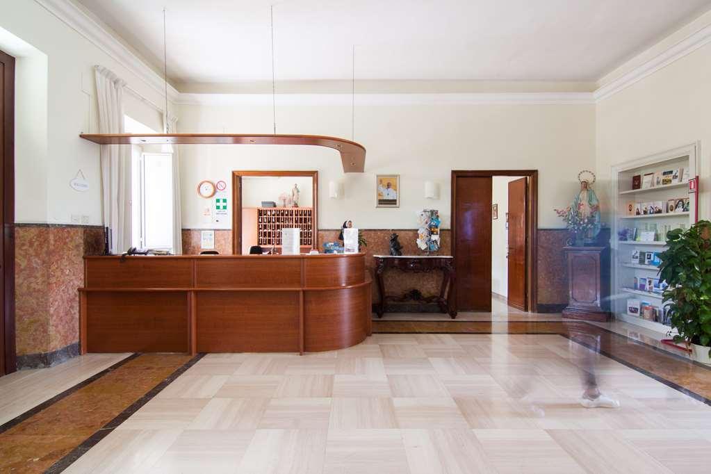 Montemario Hotel *