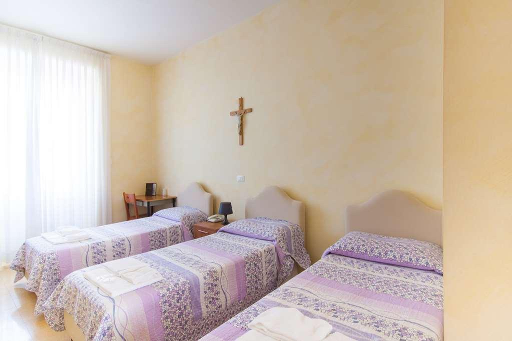 Hotel Montemario *