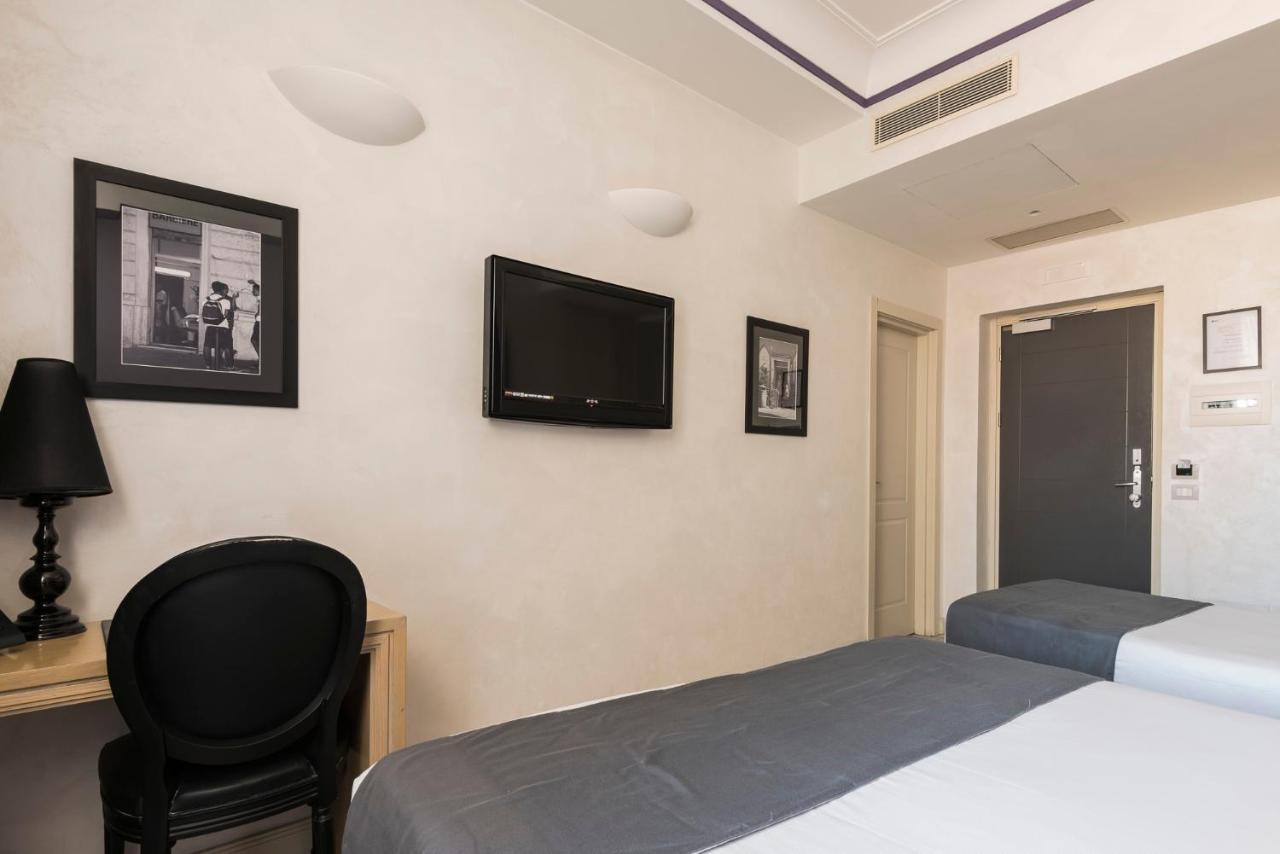 Smart Pincio Rome