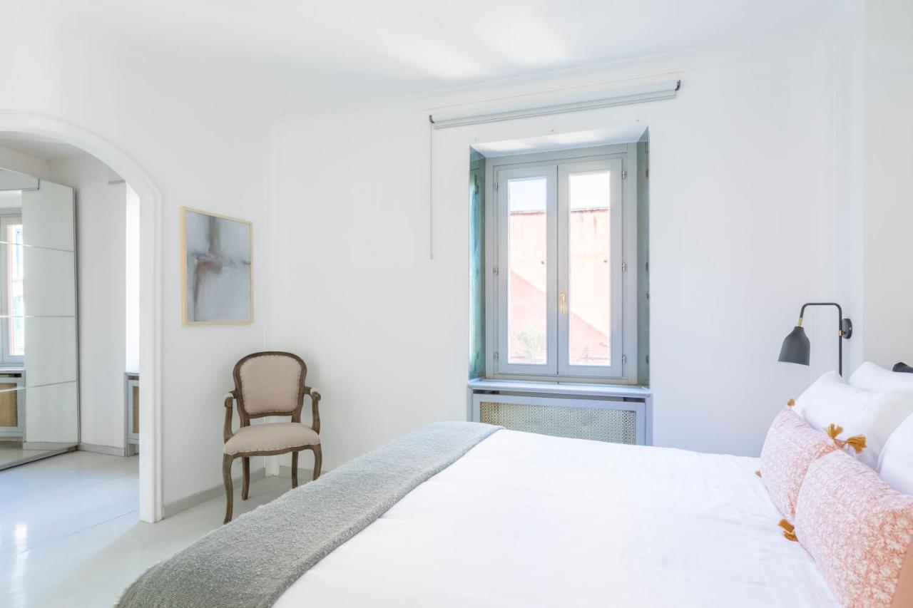 Sonder At Isola Tiberina Rome