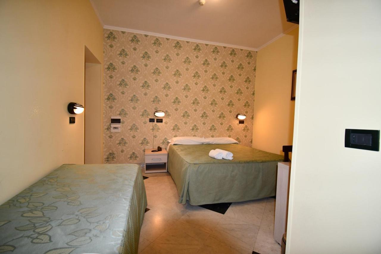 Ferrarese Rome