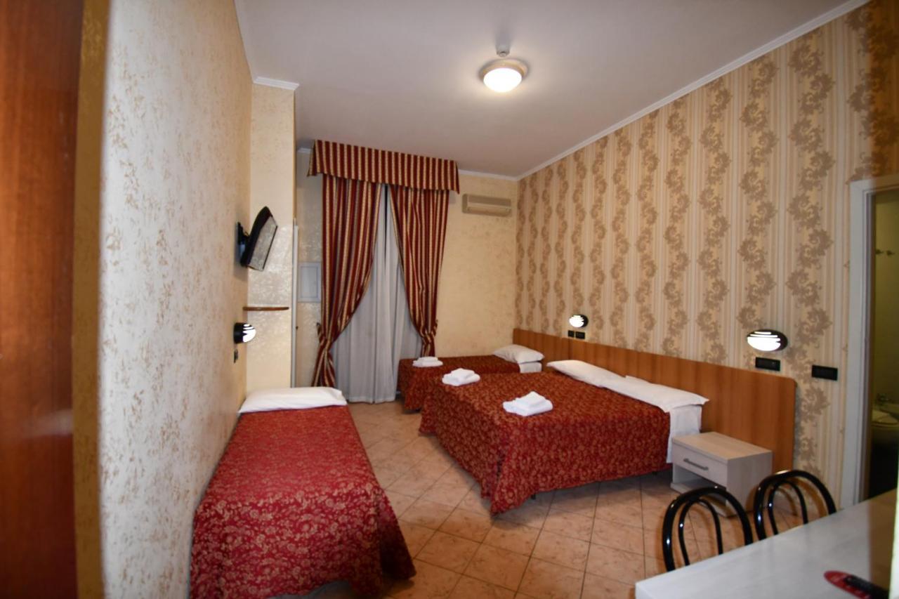 Hotel Ferrarese 2*