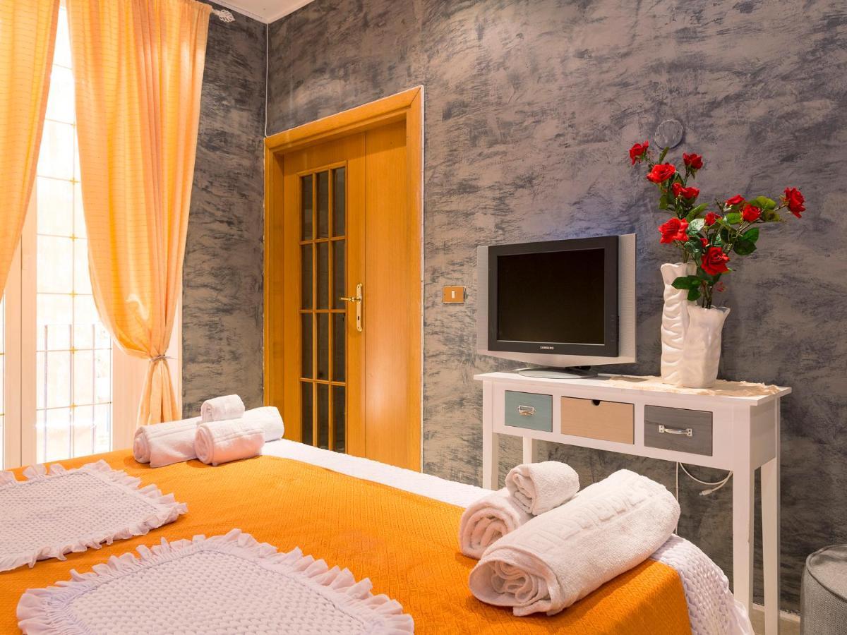 Cavourcolosseumapartment Apartment Rome