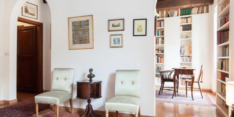 Appartamento Libri Flat