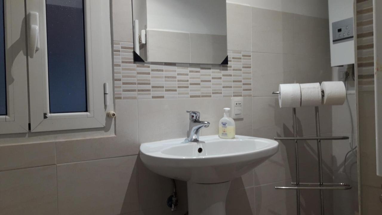 Holiday home Casa Vacanze Nonno Giulio *
