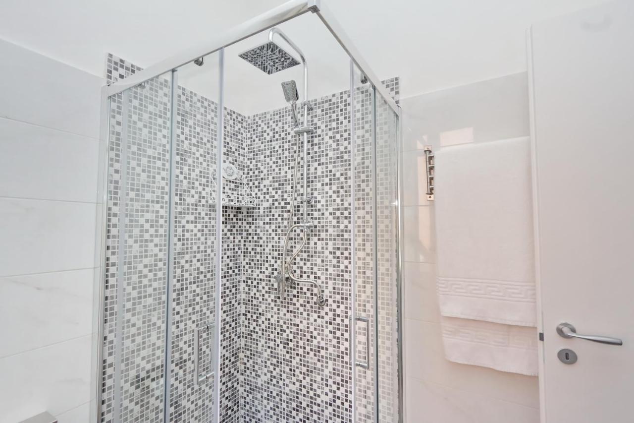 Guest house Deluxe And Chilling Jacuzzi Rome