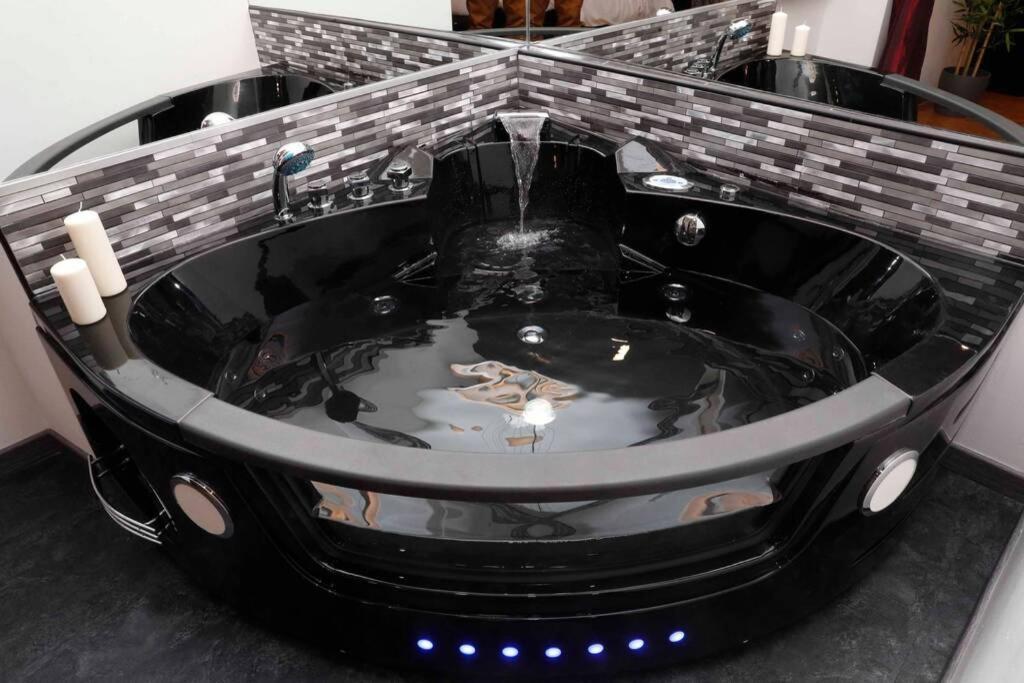 Enchanting Jacuzzi Trastevere Appartamento