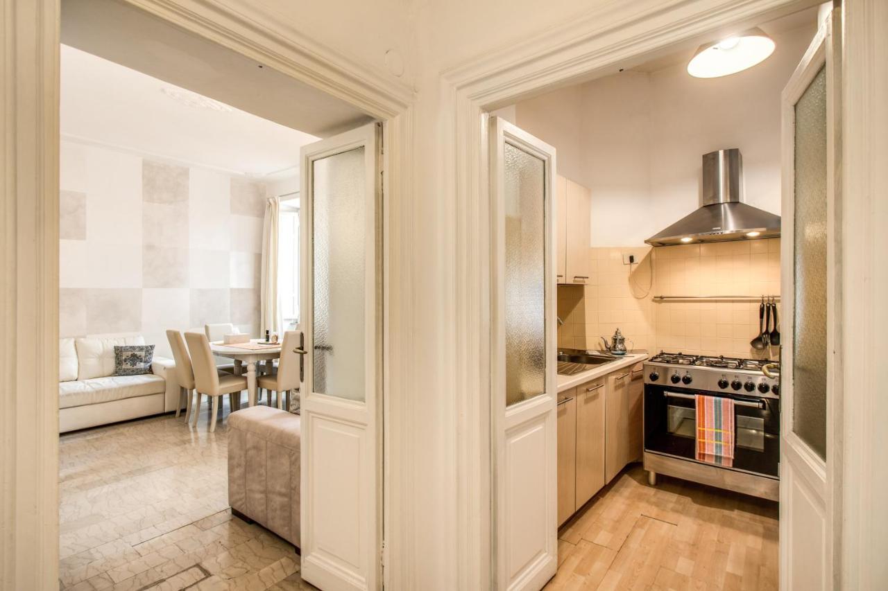 Colonna - Via Del Corso Big Appartamento