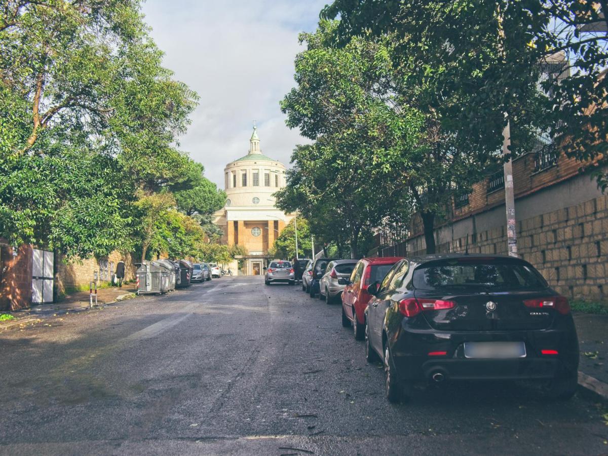 Daneva's * Rome